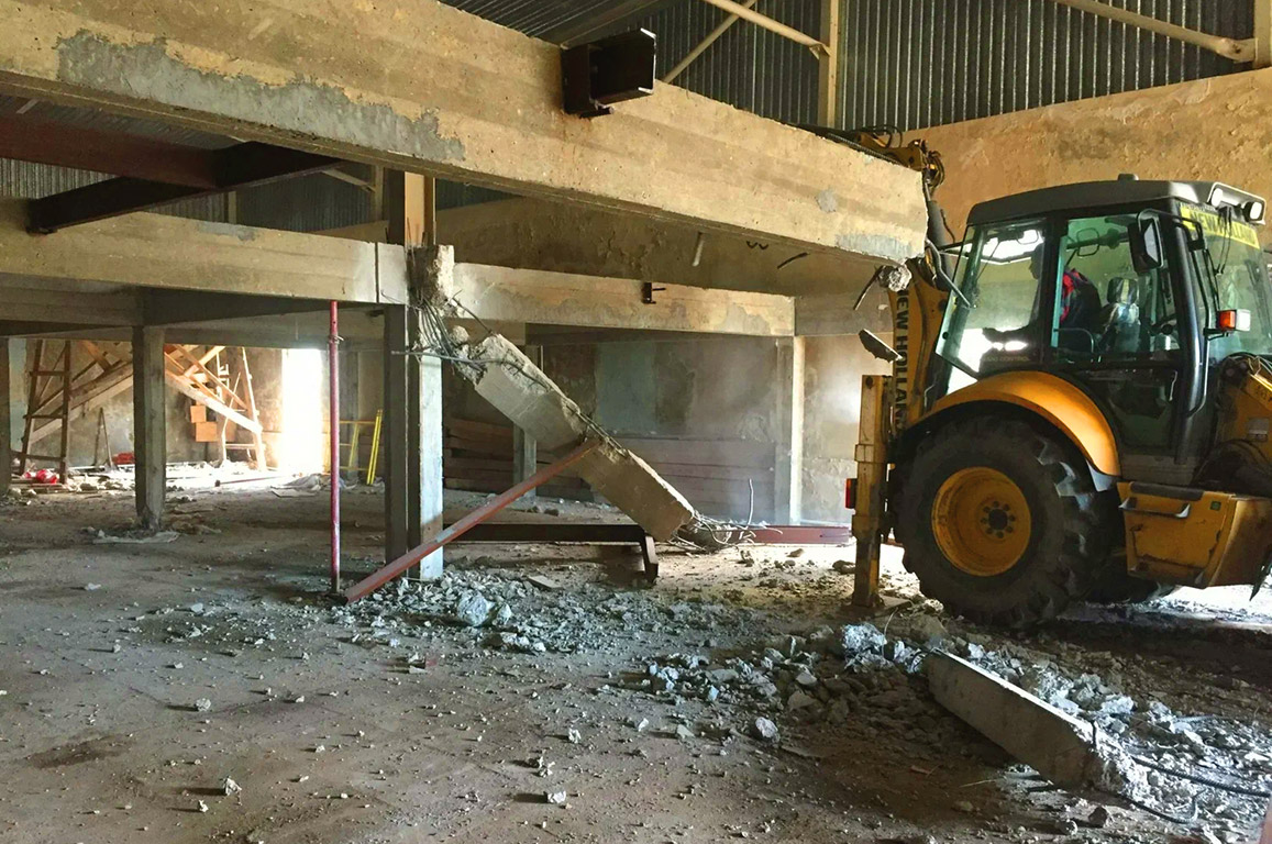 Демонтаж конструкций